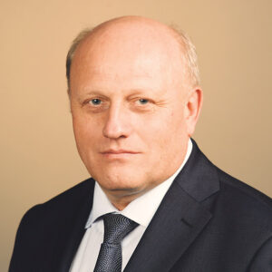 Николай Емельянов